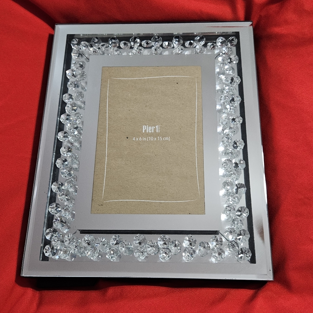 Pier 1 frame